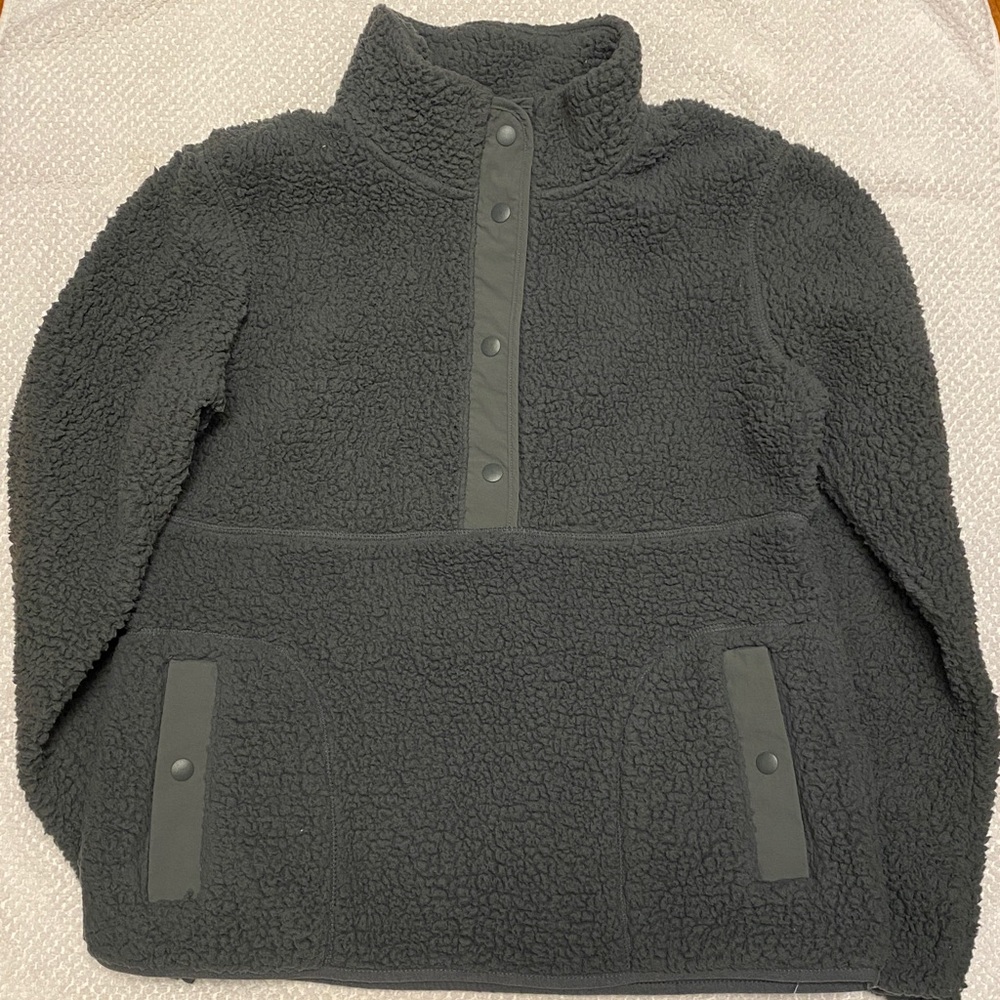 32 Degrees Pull Over Fleece Size XS Gently Used Grey/ Green